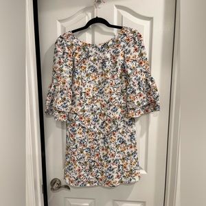 Zara floral mini-dress with 3/4 sleeves. Size XS.